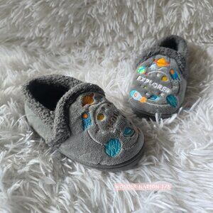 Wonder Nation Slipper